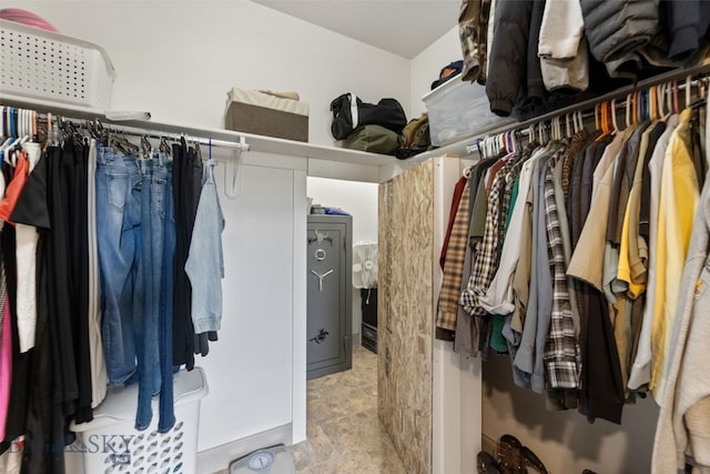 106 Lonesome Dove Rd, Cameron, MT 59720 - view of spacious closet