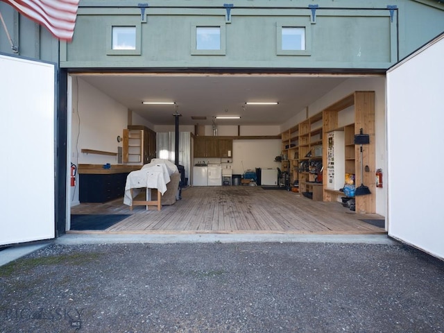 2178 Little Bear Rd, Gallatin Gateway, MT 59730 - garage featuring washer and dryer