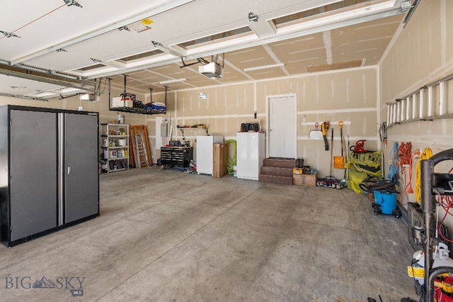 145 Cushing Ln, Manhattan, MT 59741 - garage with a garage door opener