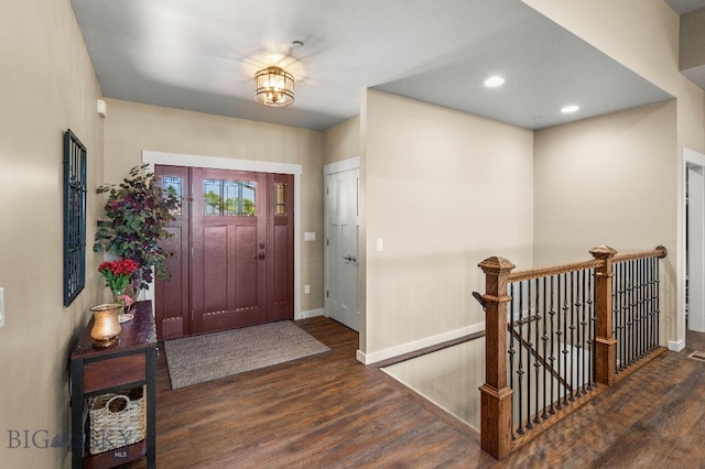 145 Cushing Ln, Manhattan, MT 59741 - entrance foyer featuring baseboards, wood finished floors, and recessed lighting