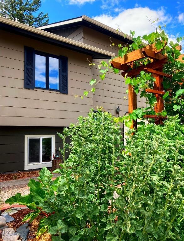 707 Montana St, Belgrade, MT 59714 - view of side of home