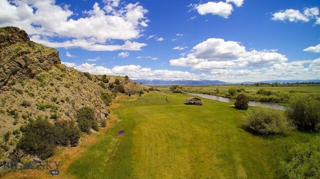 1069 Yucca Pass Rd, Manhattan, MT 59714