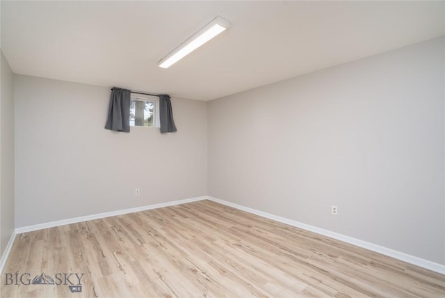 413 S Oak St, Townsend, MT 59752 - empty room featuring light wood-type flooring and baseboards