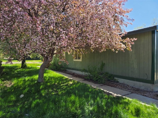 2 Kearney Ln, Sheridan, MT 59749 - view of side of home with a yard