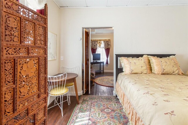 1116-1118 California St, Butte, MT 59701 - bedroom featuring wood finished floors, baseboards, and a closet