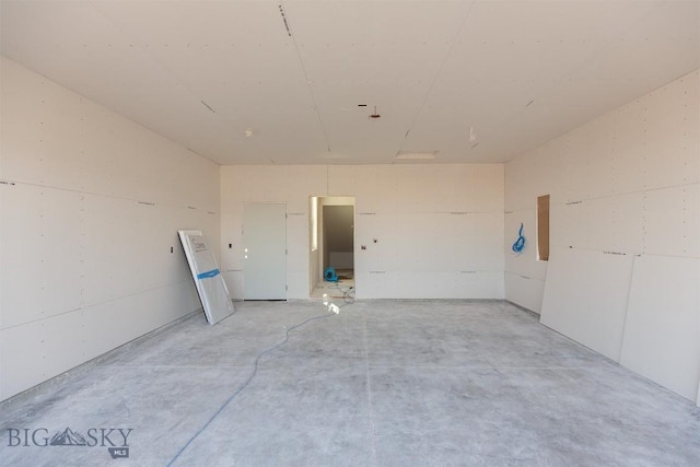 500 Spaniel Ln, Belgrade, MT 59714 - view of garage