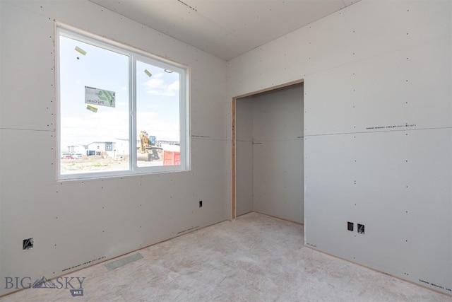 500 Spaniel Ln, Belgrade, MT 59714 - unfurnished bedroom featuring a closet