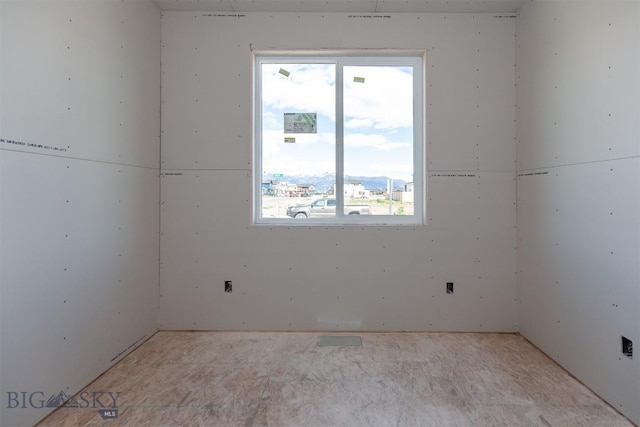 500 Spaniel Ln, Belgrade, MT 59714 - spare room featuring healthy amount of natural light