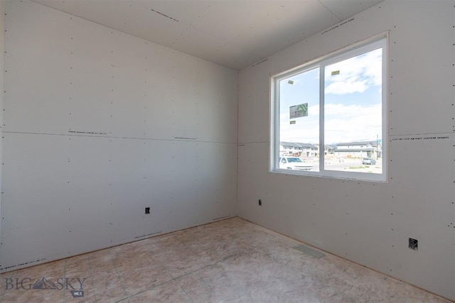 500 Spaniel Ln, Belgrade, MT 59714 - view of spare room