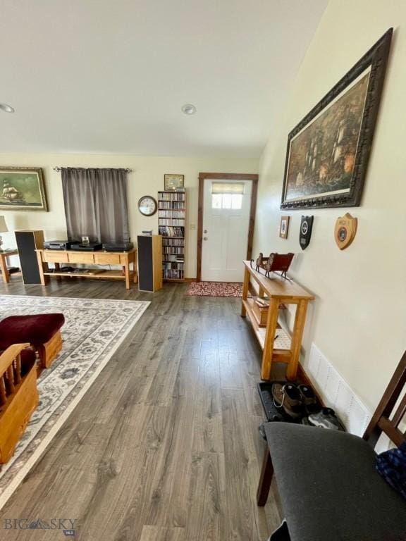 121 Ridge Ct, Dillon, MT 59725 - entrance foyer featuring wood finished floors and recessed lighting