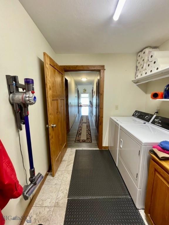 121 Ridge Ct, Dillon, MT 59725 - laundry area featuring washing machine and clothes dryer