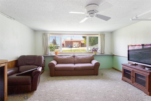 510 S Excelsior, Butte, MT 59701 - carpeted living room featuring a textured ceiling and ceiling fan