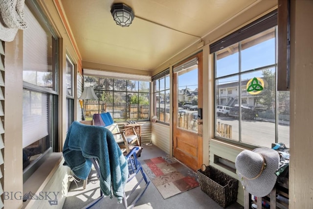 521 S Washington, Butte, MT 59701 - sunroom with plenty of natural light