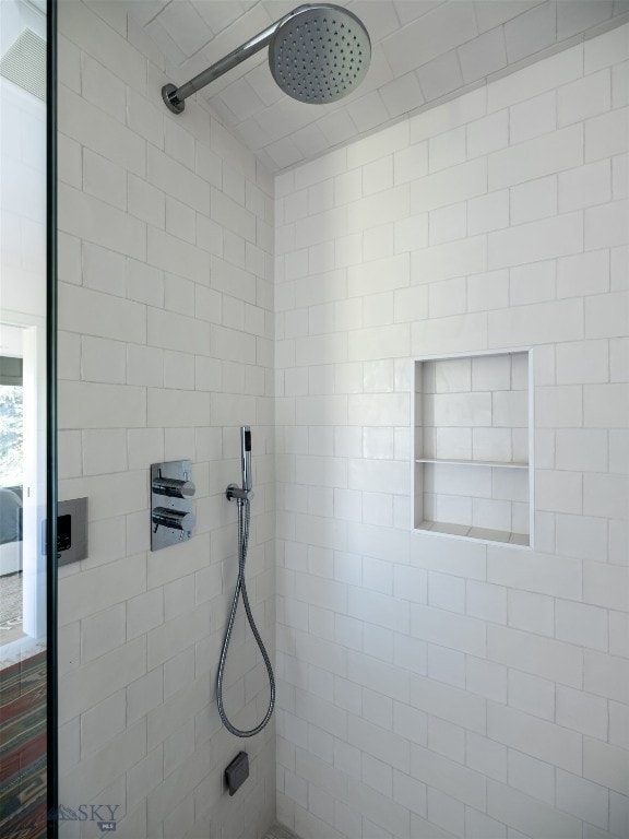 370 Star Ridge Rd, Bozeman, MT 59715 - bathroom featuring tiled shower