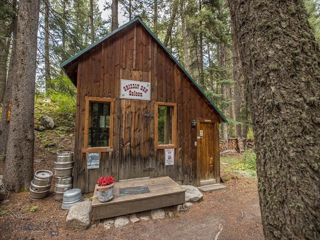 64370 Gallatin Rd, Gallatin Gateway, MT 59730 - view of outbuilding