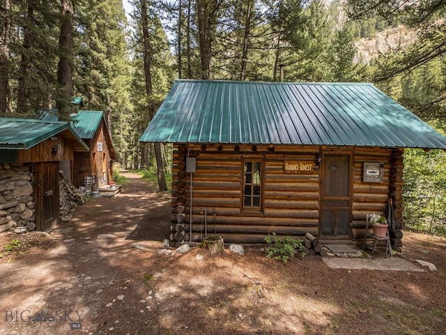 64370 Gallatin Rd, Gallatin Gateway, MT 59730 - view of outdoor structure with driveway