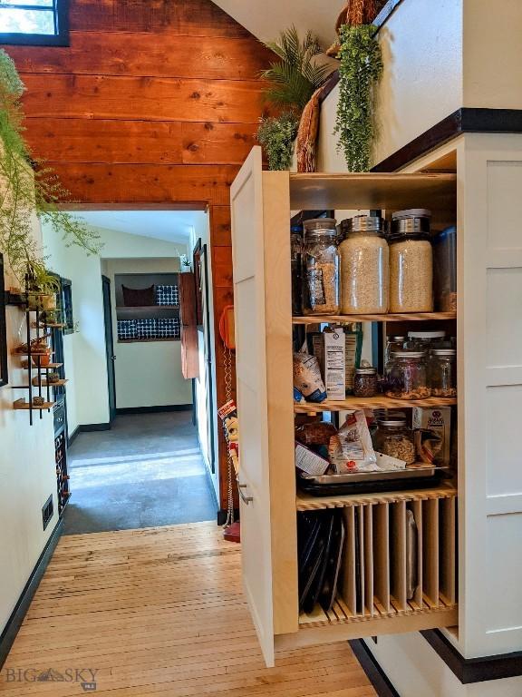 401 S Bozeman Ave, Bozeman, MT 59715 - view of pantry