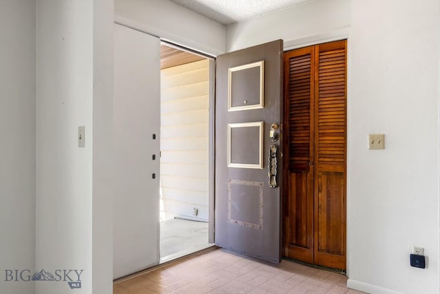 117 Henderson St, Bozeman, MT 59715 - entrance foyer with baseboards