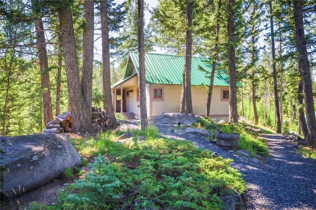 100 Nez Perce Rd, Butte, MT 59701 - view of side of home with a metal roof
