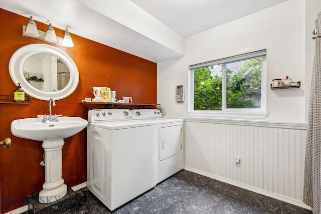2801 W Villard St, Bozeman, MT 59718 - laundry area featuring independent washer and dryer and wainscoting