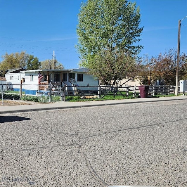 434 Barnett Ave, Dillon, MT 59725