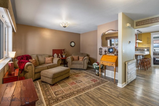 605 E Cameron Brg, Bozeman, MT 59718 - living room featuring wood finished floors and baseboards