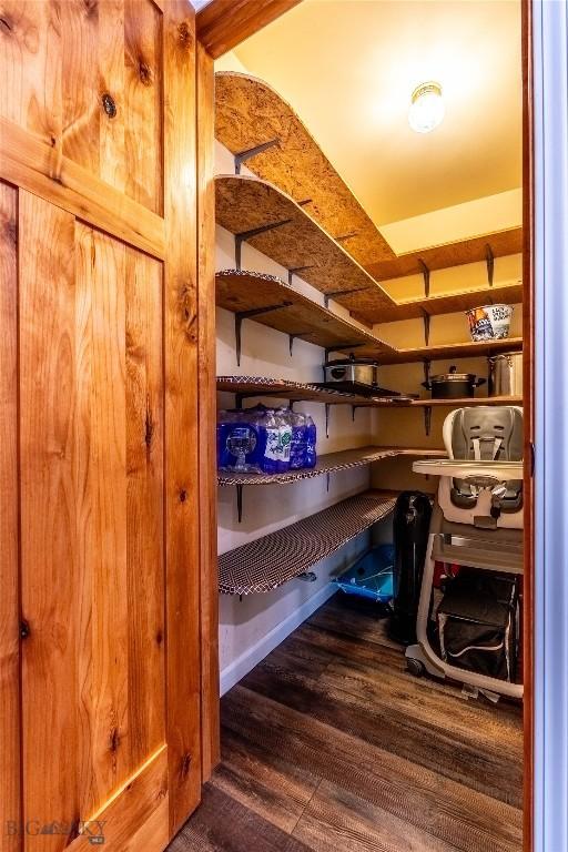 14 Peters Ln, Gardiner, MT 59030 - view of pantry