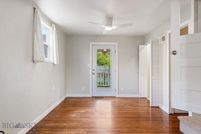 209 N 3rd Ave, Bozeman, MT 59715 - entrance foyer featuring wood finished floors and ceiling fan
