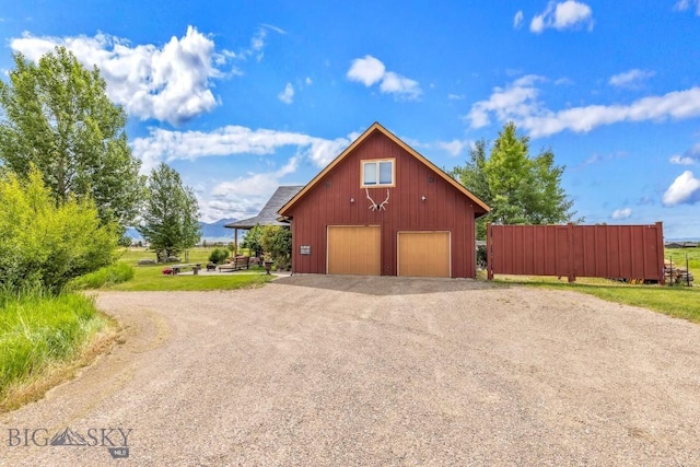 13 Blue Wing Rd, Ennis, MT 59729 - detached garage with driveway