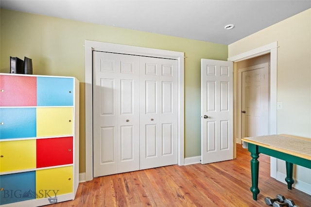 944 Forest Glen Dr, Bozeman, MT 59718 - rec room featuring wood finished floors and baseboards