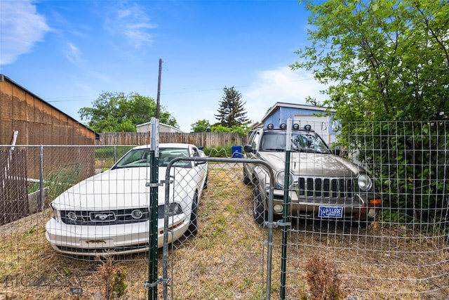523 N I St, Livingston, MT 59047 - view of yard