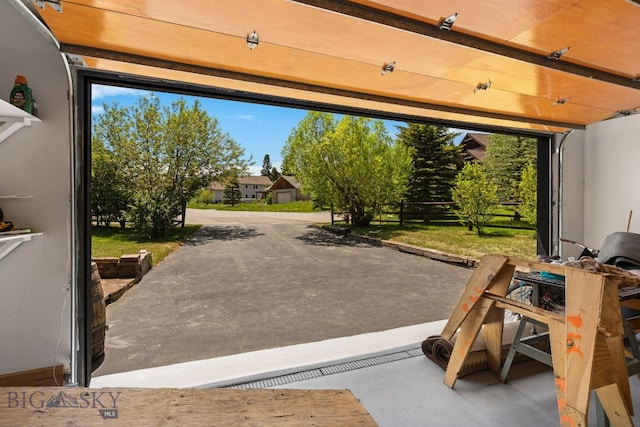 250 Silver Run Rd, Gallatin Gateway, MT 59730 - view of garage