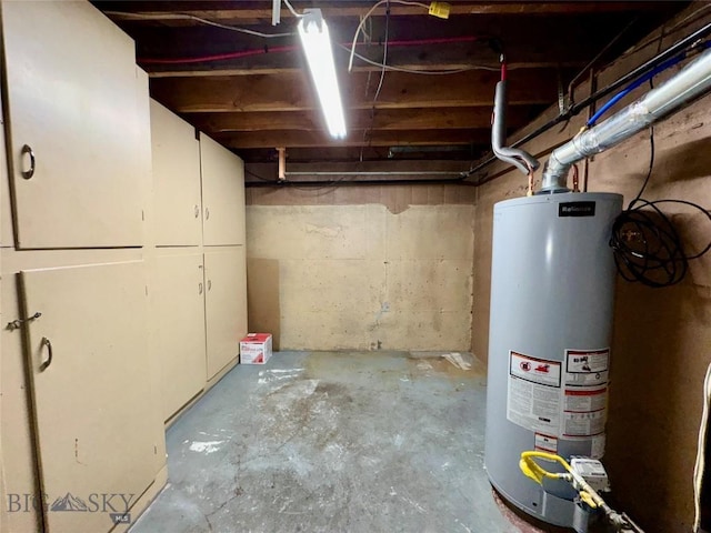 1001 Utah Ave, Butte, MT 59701 - unfinished below grade area with gas water heater