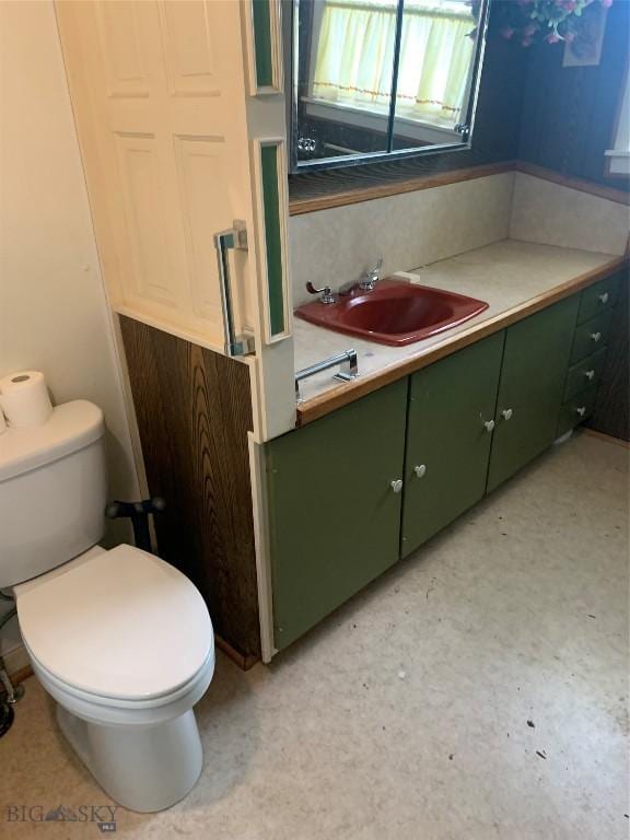1813 Adams Ave, Butte, MT 59701 - bathroom featuring vanity and toilet