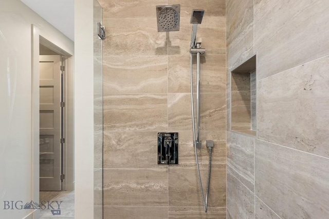 20 Caymus Ln Unit D, Bozeman, MT 59718 - bathroom featuring a tile shower