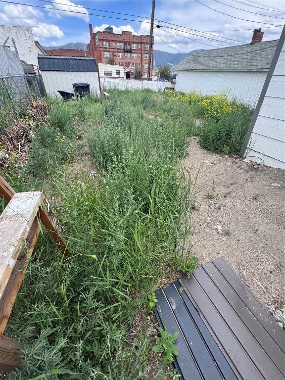 422 S Colorado, Butte, MT 59701 - view of yard