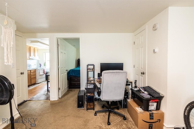 721 W Park Ave, Anaconda, MT 59711 - office space featuring light colored carpet