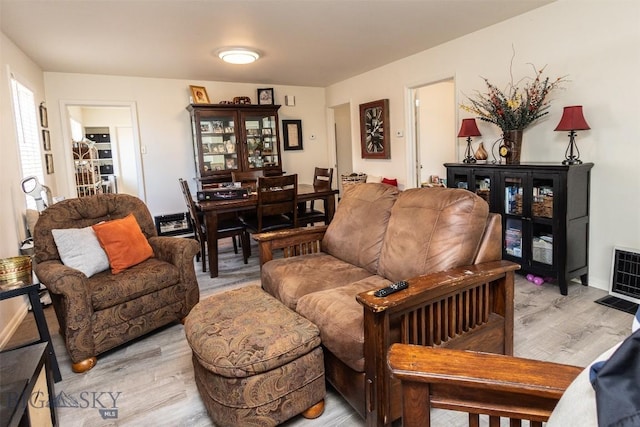 721 W Park Ave, Anaconda, MT 59711 - living room with light wood-style floors