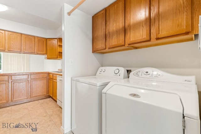 605 Prairie Ave, Bozeman, MT 59718 - washroom with separate washer and dryer