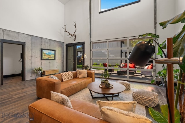 4412 Bembrick St, Bozeman, MT 59718 - building lobby featuring a towering ceiling