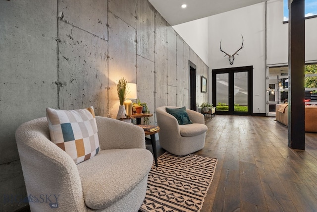 4412 Bembrick St, Bozeman, MT 59718 - building lobby featuring a towering ceiling and recessed lighting