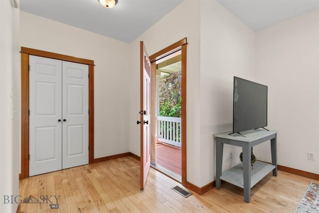 332 N Cottonwood Rd Unit F, Bozeman, MT 59718 - entrance foyer with light wood-style floors