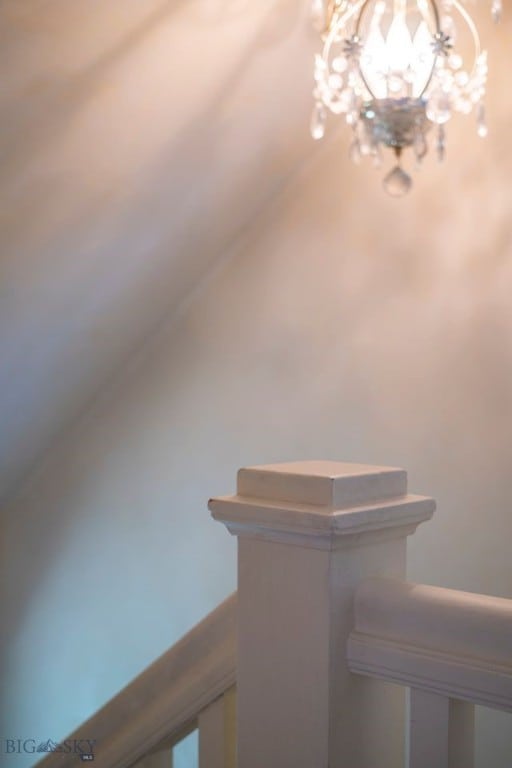302 Ordway St S, Wilsall, MT 59086 - detailed view of a chandelier
