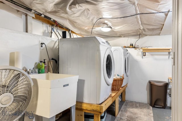 718 W Front, Livingston, MT 59047 - laundry area featuring washing machine and dryer