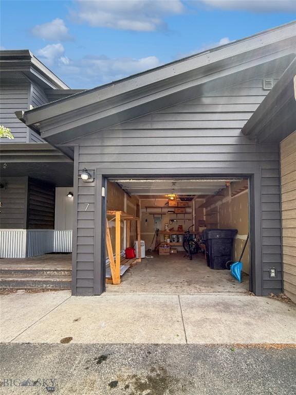 80 Aspen Leaf Dr Unit 7, Big Sky, MT 59716 - garage with concrete driveway