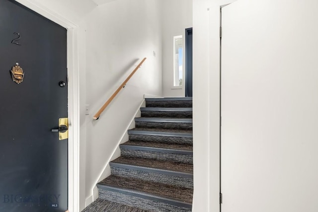 1714 S 19th Ave, Bozeman, MT 59718 - view of staircase