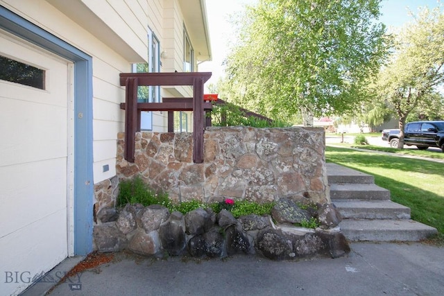 1716 S Rouse, Bozeman, MT 59715 - community / neighborhood sign with a lawn
