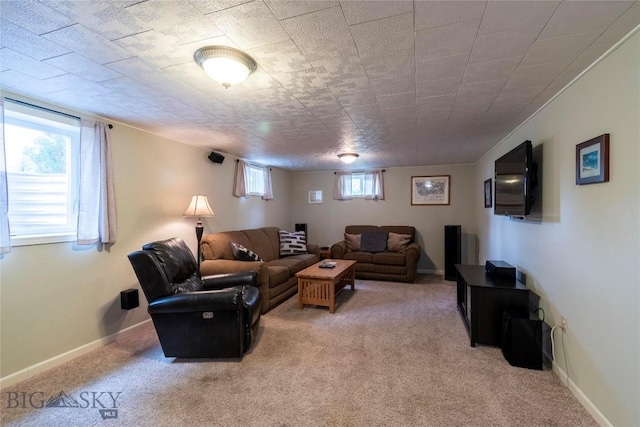 201 W 8th Ave, Big Timber, MT 59011 - living area with light carpet