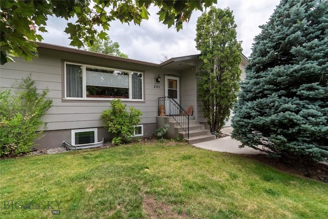 201 W 8th Ave, Big Timber, MT 59011 - single story home with a front lawn