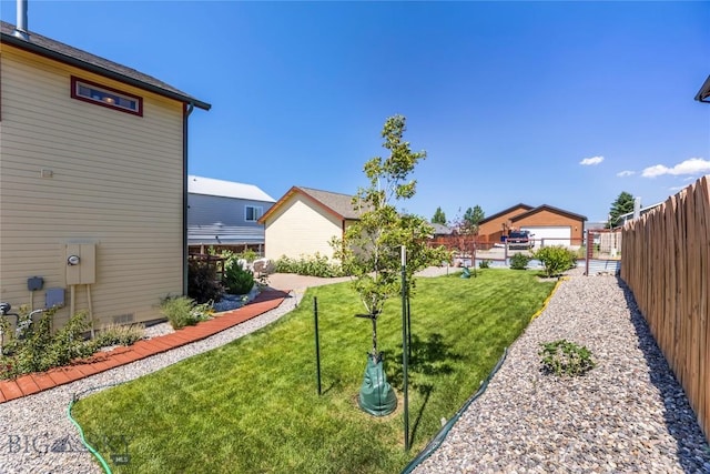 818 N 13th St, Livingston, MT 59047 - view of yard